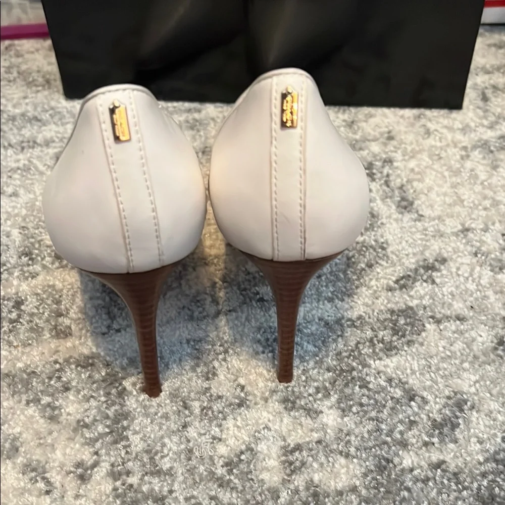 Coach White Elegant Pointed-Toe Heels - Picture 4 of 7